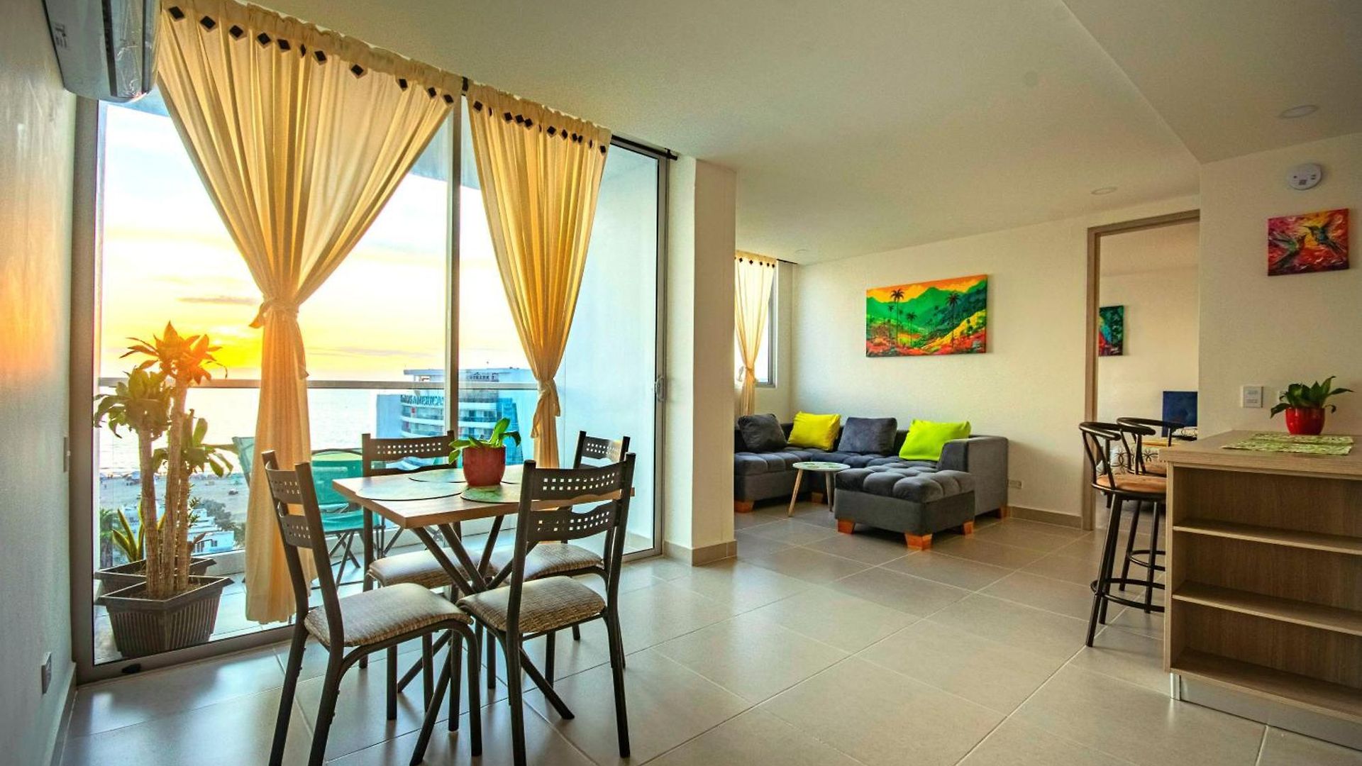 Exclusivo En Cielo Mar-playa Americas, Con Maravillosas Vistas Del Atardecer De Apartment