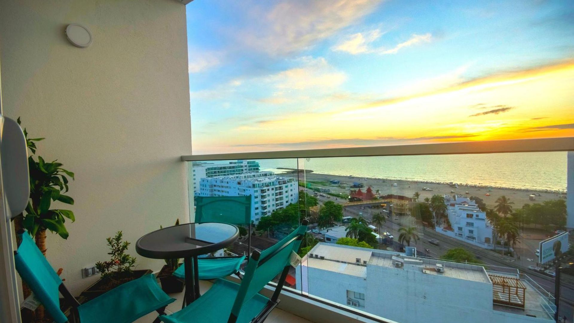 Apartment Exclusivo En Cielo Mar-playa Americas, Con Maravillosas Vistas Del Atardecer De Cartagena