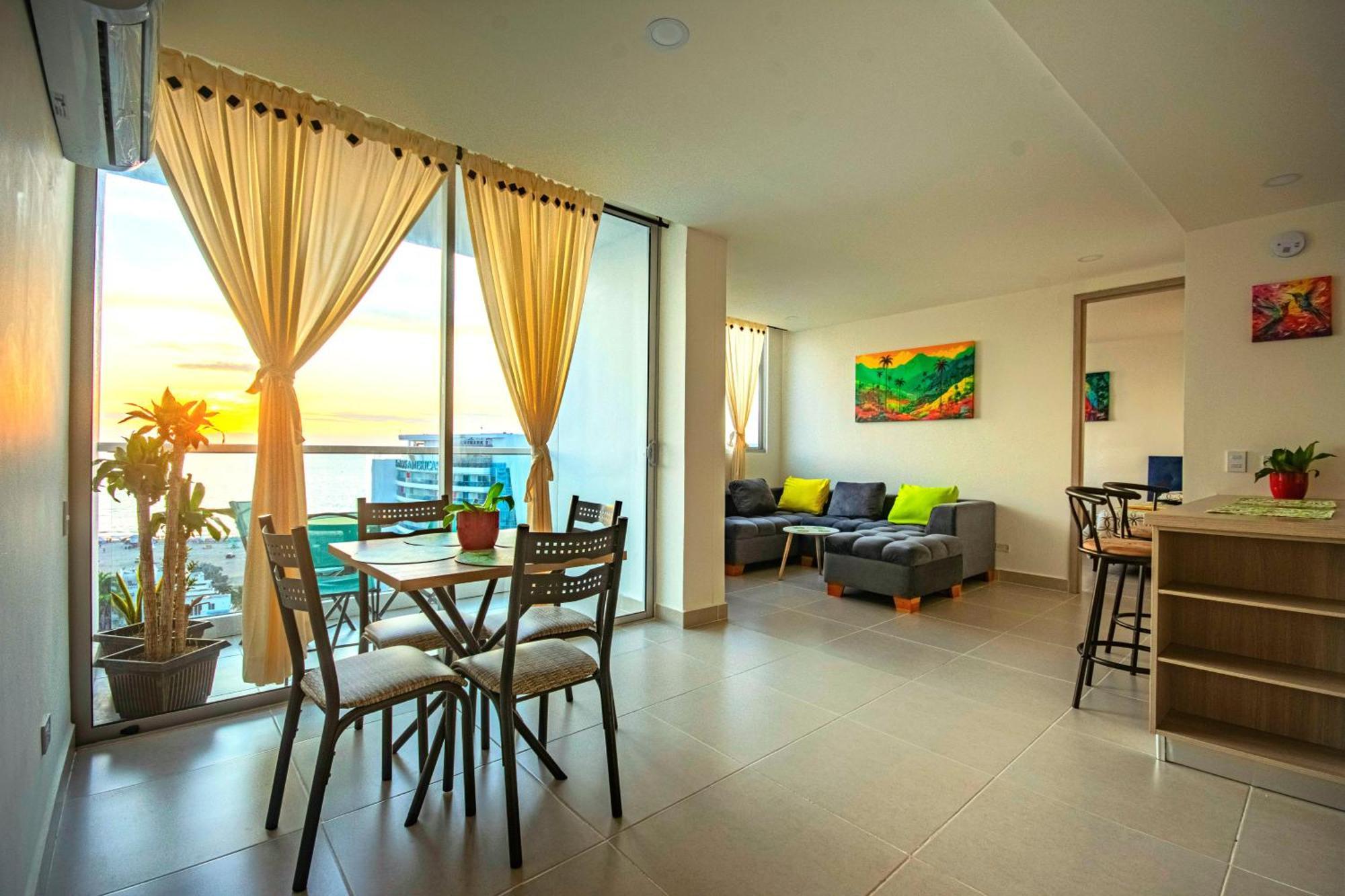 Exclusivo En Cielo Mar-playa Americas, Con Maravillosas Vistas Del Atardecer De Apartamento